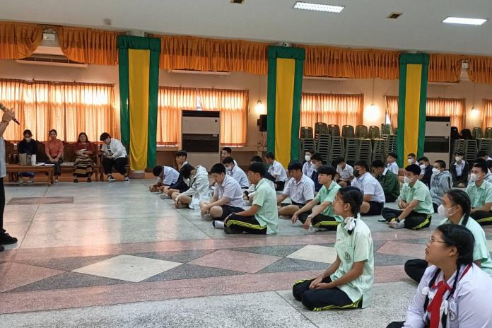 วันพฤหัสบดีที่ 22 มิถุนายน 2566 เวลา 08.00 น. นักเรียนชั้นมัธยมศึกษาปีที่ 6 เข้าร่วมกิจกรรมสวดมนต์หมู่ทำนองสรภัญญะ ณ ห้องประชุมยกส่าย โรงเรียนมัธยมวิทยา