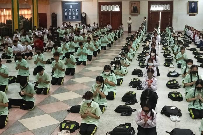 วันพฤหัสบดีที่ 29 มิถุนายน 2566 เวลา 08.00 น. นักเรียนชั้นมัธยมศึกษาปีที่ 2 เข้าร่วมกิจกรรมสวดมนต์หมู่ทำนองสรภัญญะ ณ ห้องประชุมยกส่าย โรงเรียนมัธยมวิทยา