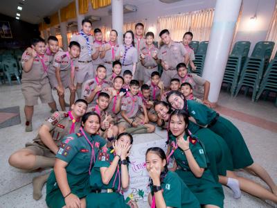 โรงเรียนสีขาวสร้างภูมิคุ้มกันปัญหาและพิษภัยยาเสพติดโรงเรียนมัธยมวิทยา