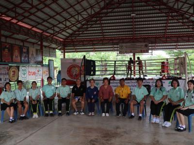 นักเรียนชั้นมัธยมศึกษาปีที่ 4 เข้ารวมฝึกซ้อมแม่ไม้มวยไทย ที่ค่ายมวยเบิกฤกษ์ยิม อำเภอเกาะคา จังหวัดลำปาง