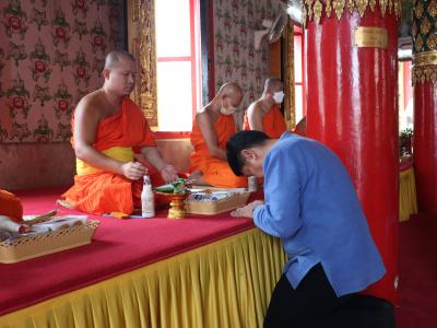 ทำบุญเนื่องในวันสถาปนามูลนิธิเพื่อการศึกษาประชาวิทย์ - มัธยมวิทยา