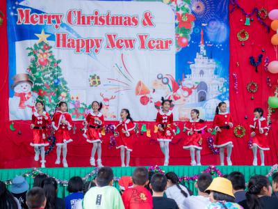 merry christmas and happy new year 2020