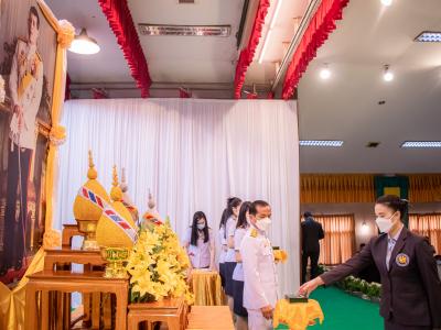 พิธีรับพระราชทานเครื่องราชอิสริยาภรณ์อันเป็นที่สรรเสริญยิ่งดิเรกคุณาภรณ์