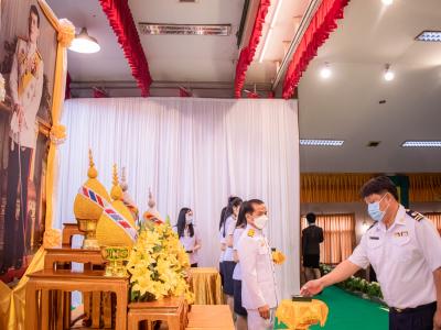 พิธีรับพระราชทานเครื่องราชอิสริยาภรณ์อันเป็นที่สรรเสริญยิ่งดิเรกคุณาภรณ์